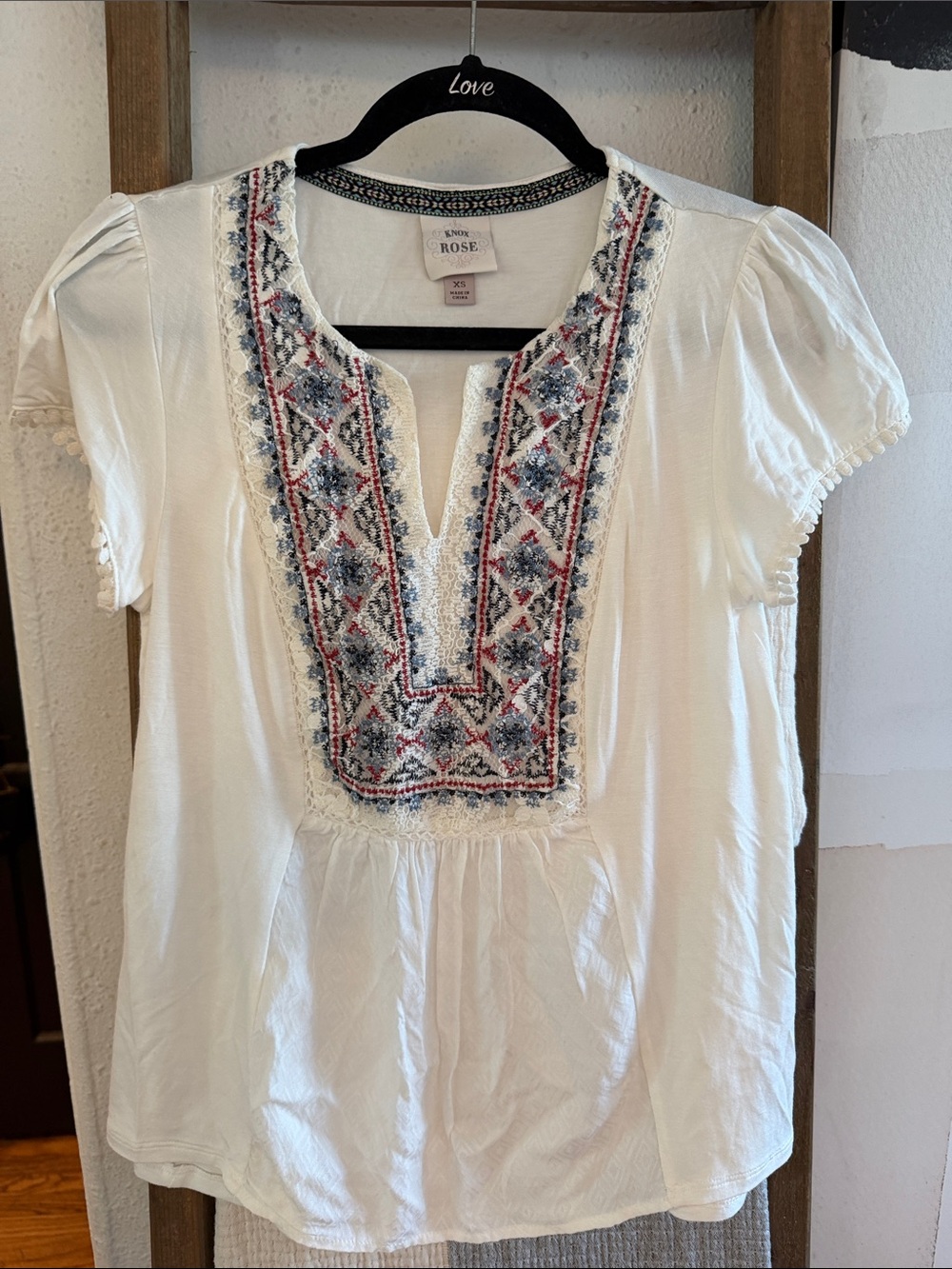 Knox Rose White Peasant Top with Blue and Red Embroidery